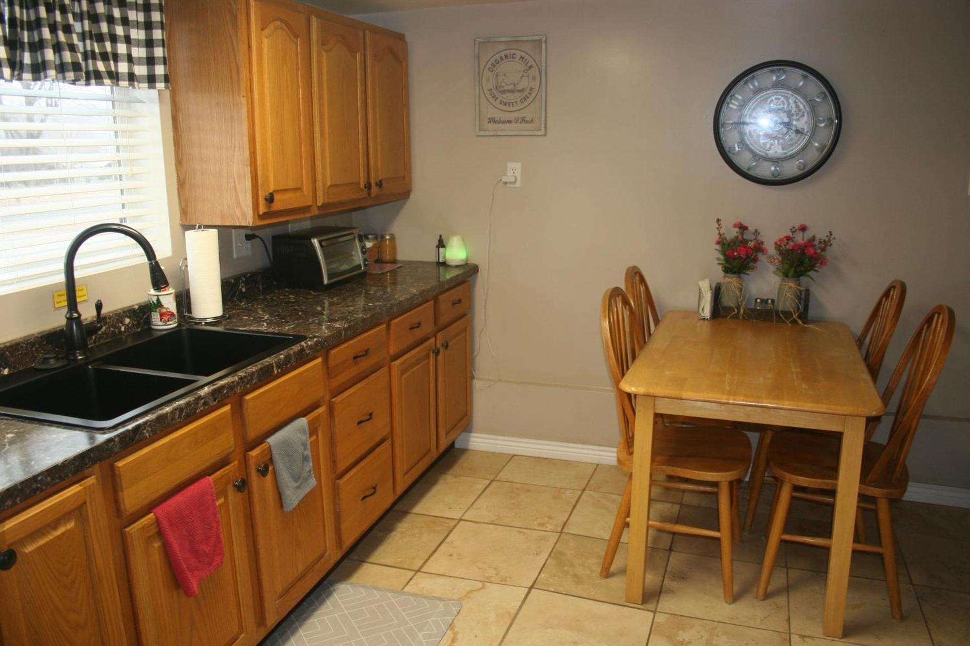 Laytons Loft Bed And Breakfast Manti Екстер'єр фото
